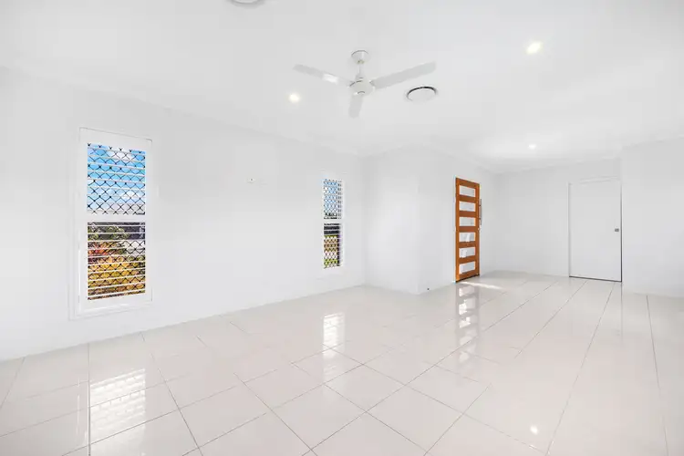 Sixth view of Homely house listing, 7 Regatta Court, Pialba QLD 4655