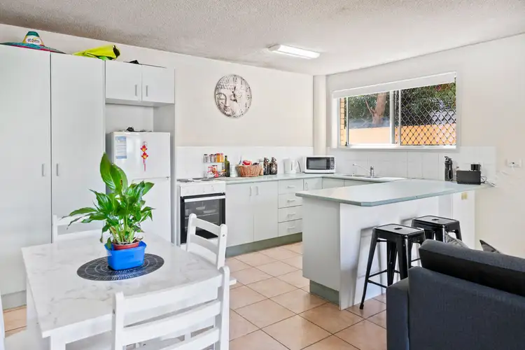 Fifth view of Homely apartment listing, 2/6 Parnoo Street, Chevron Island QLD 4217