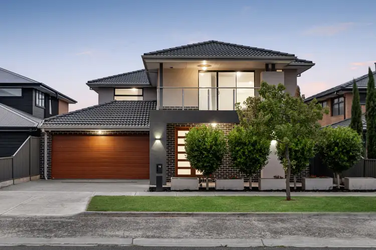 72 Horizon Boulevard, Greenvale VIC 3059