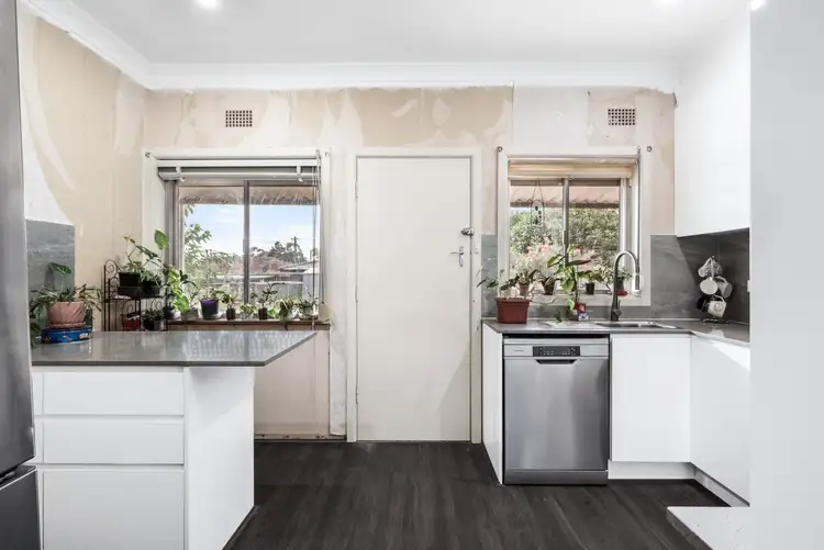 Fifth view of Homely house listing, 6 Alice Street, Macquarie Fields NSW 2564