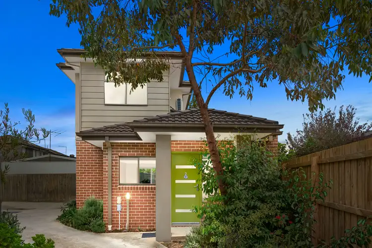 Main view of Homely townhouse listing, 2/5 Biran Court, Reservoir VIC 3073