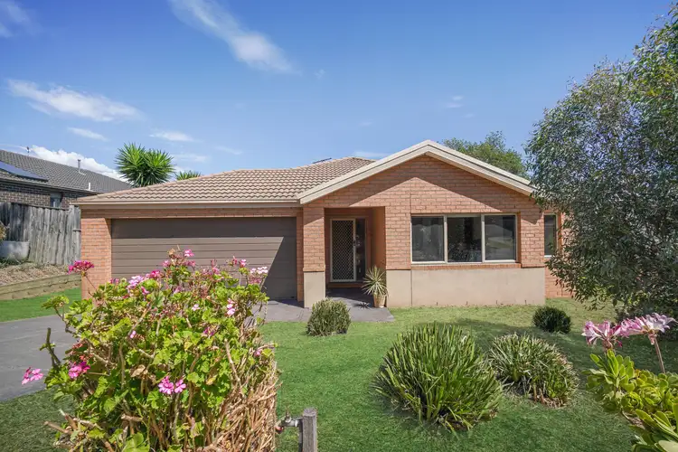 27 Dargo Crescent, Doreen VIC 3754