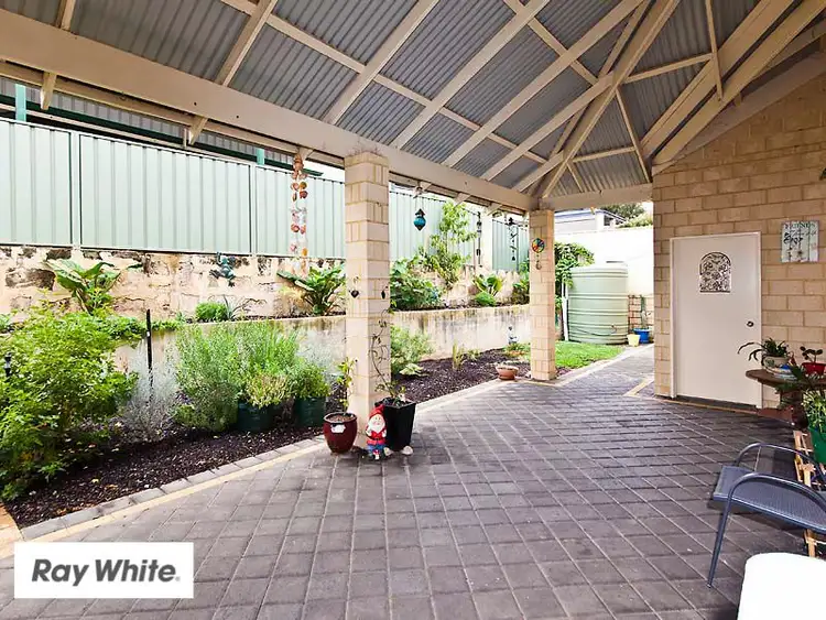 Fourth view of Homely house listing, 2 Cottingley Place, Swan View WA 6056