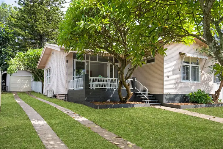 29 Lawson Street, Oxley QLD 4075