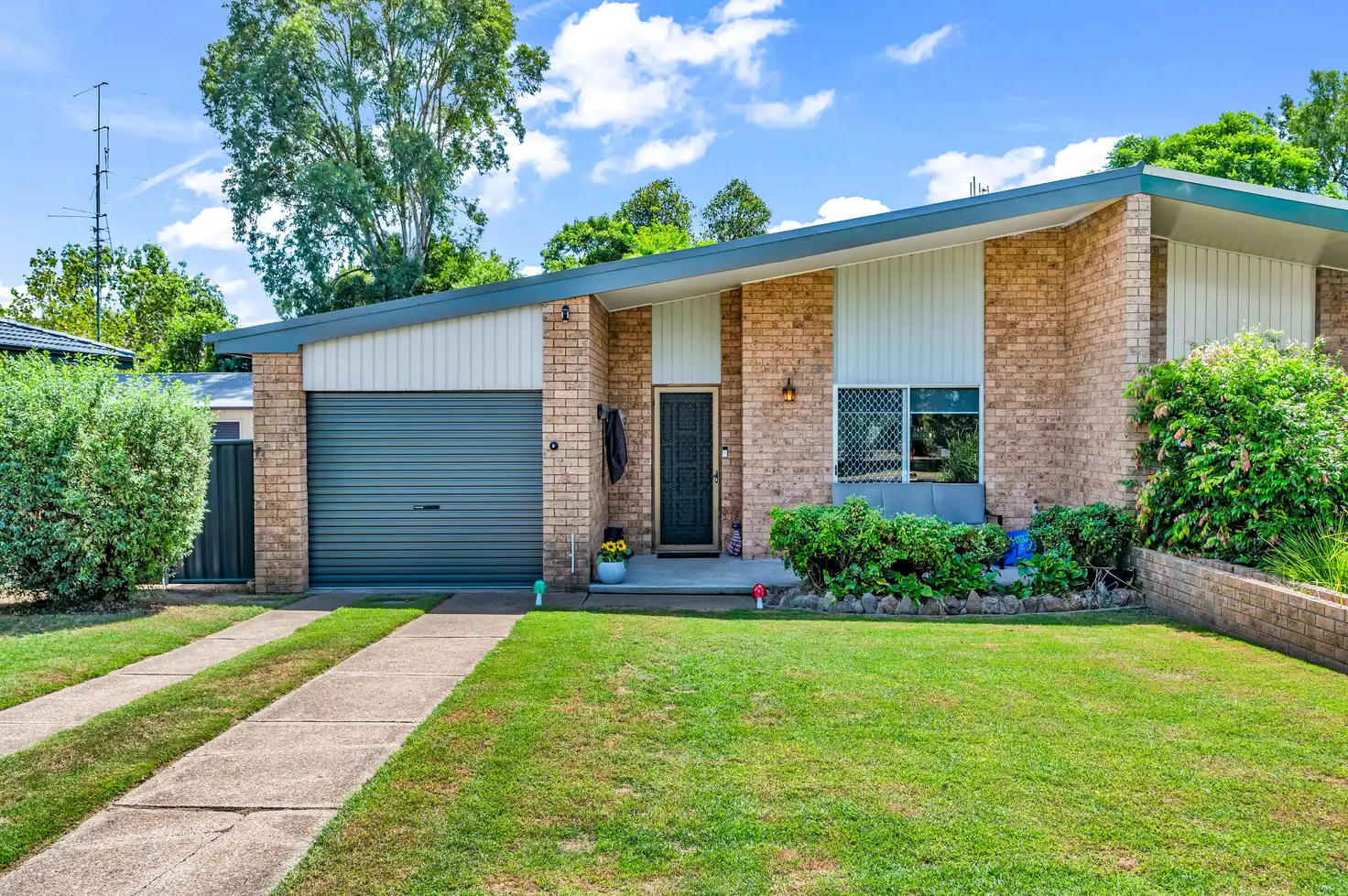 Main view of Homely semi-detached listing, 1/20 O'Halloran Avenue, Singleton NSW 2330