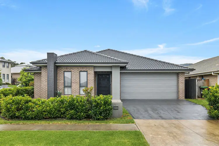 11 Berrima Street, Tullimbar NSW 2527
