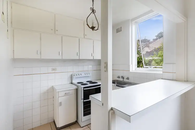 Sixth view of Homely studio listing, 16/16-18 Roslyn Gardens, Elizabeth Bay NSW 2011
