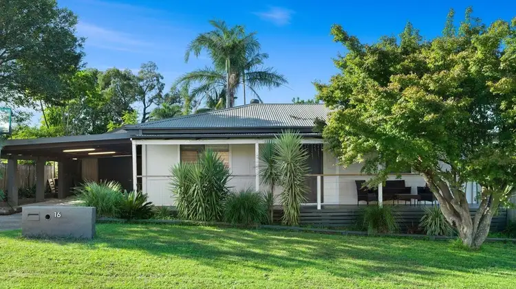 16 Tallayang Street, Bomaderry NSW 2541