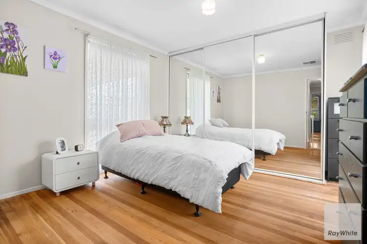 Fifth view of Homely house listing, 27 Wimmera Crescent, Keilor Downs VIC 3038