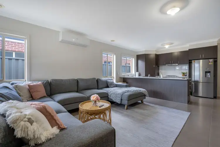 Sixth view of Homely house listing, 45 Scoria Circuit, Craigieburn VIC 3064