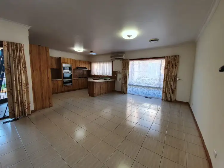 Fifth view of Homely unit listing, 1/10 Elizabeth Street, Oakleigh East VIC 3166