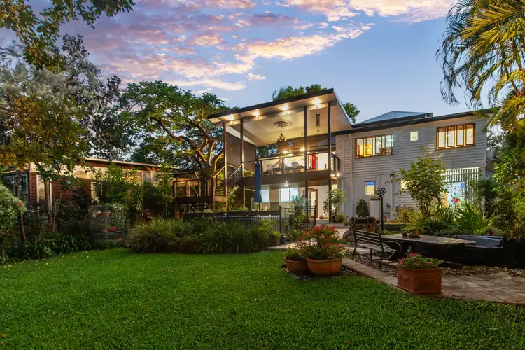 25 Daisy Street, Grange QLD 4051