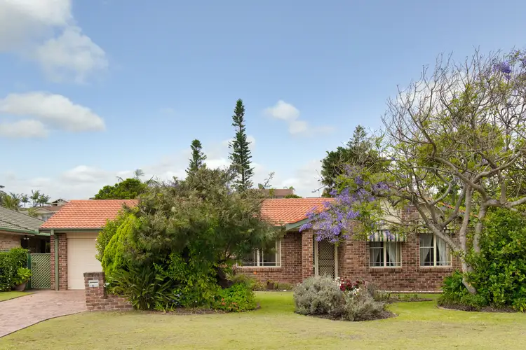 11 Jellicoe Close, Fingal Bay NSW 2315