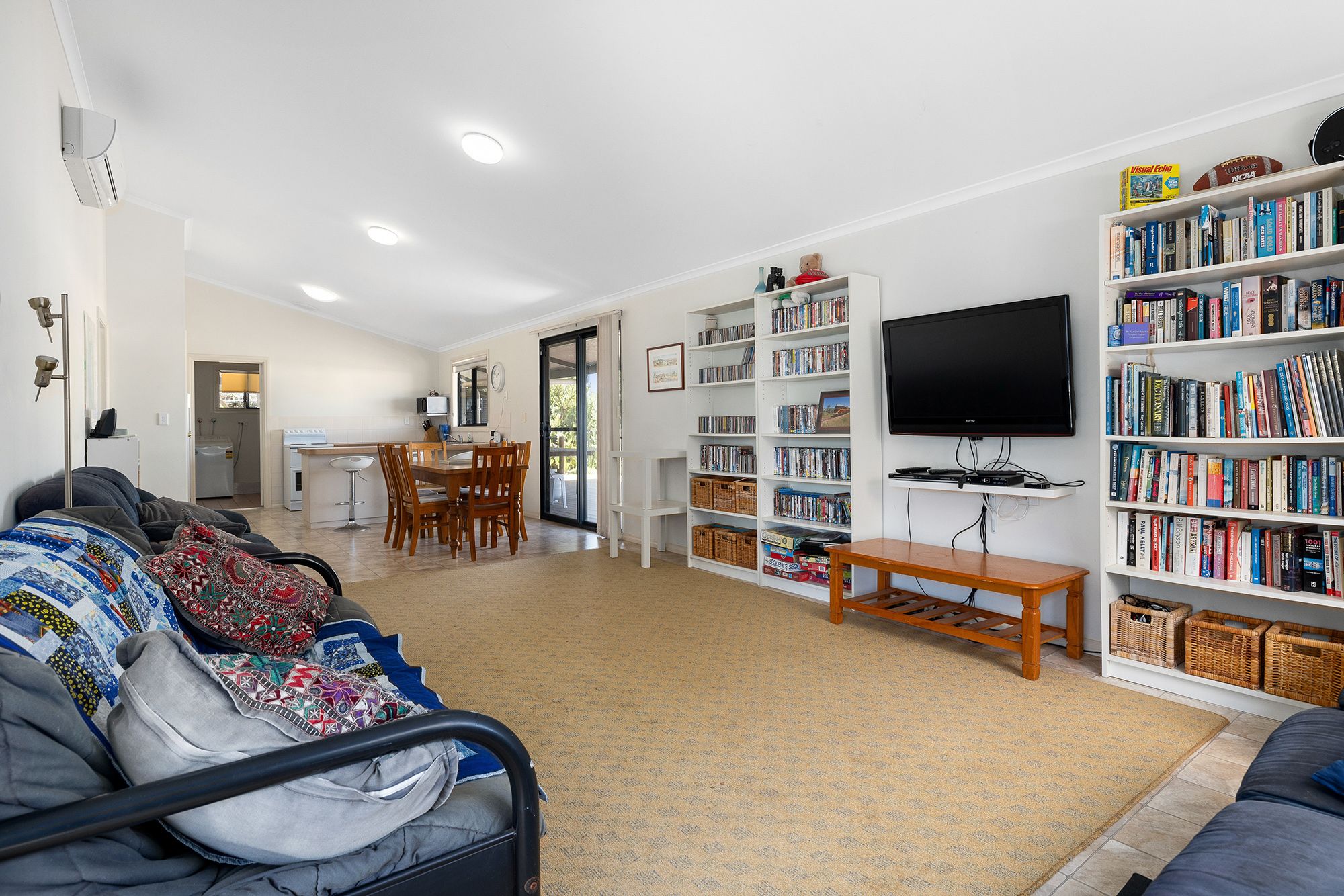 6 HEWBY Court, Ledge Point WA 6043