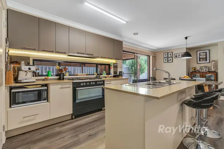 Fifth view of Homely house listing, 3 Nirimba Court, Ascot VIC 3551