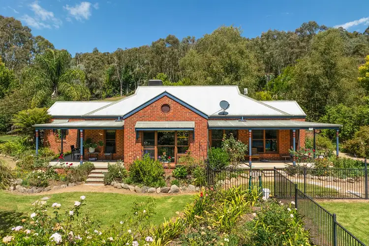 9 Greens Lane