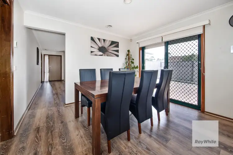 Sixth view of Homely house listing, 5 Sandstone Court, Delahey VIC 3037