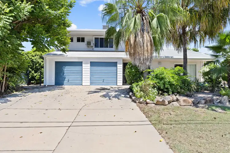 15 Dawn Crescent, Emerald QLD 4720