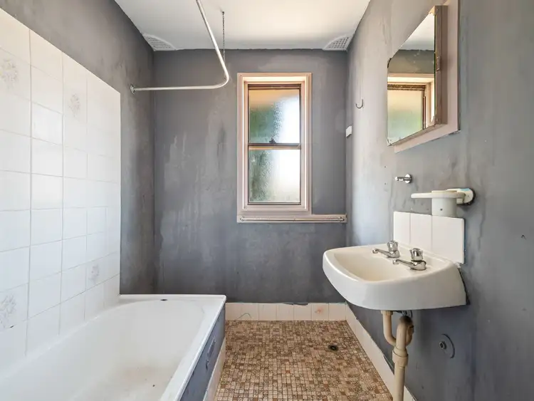 Sixth view of Homely house listing, 4 Bundemar Way, Airds NSW 2560
