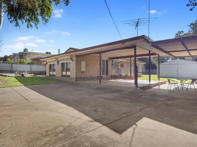 32 Suzanne Avenue, Morphett Vale SA 5162