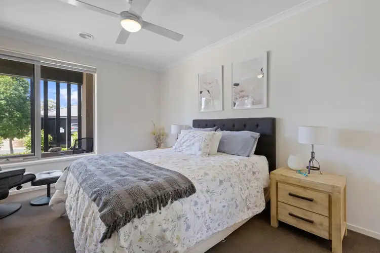 Second view of Homely house listing, 15 Fossickers Place, White Hills VIC 3550