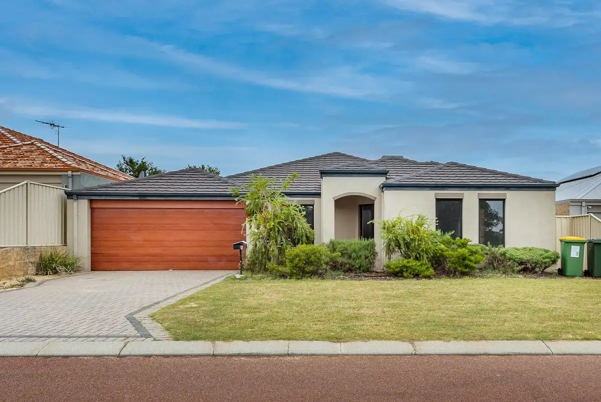 Main view of Homely house listing, 5 Lea Wynd, Lakelands WA 6180