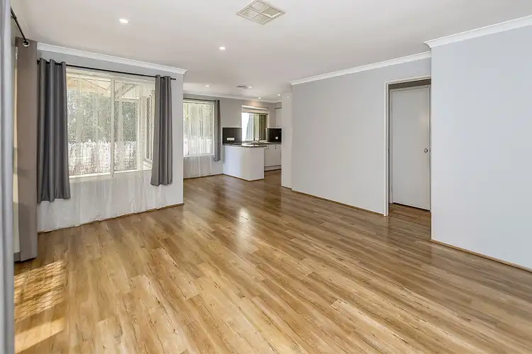 Fifth view of Homely house listing, 2 Larrimah Bend, Baldivis WA 6171