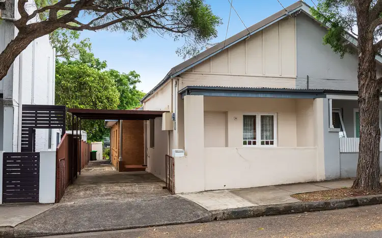 34 Newington Road