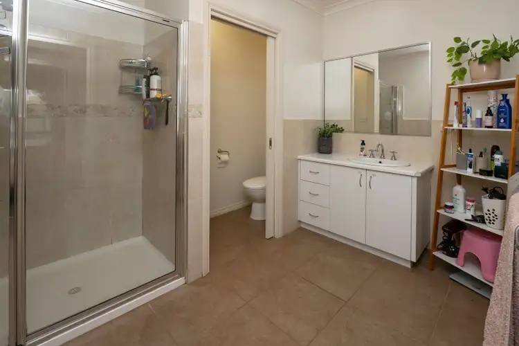 Fifth view of Homely house listing, 2 Cutri Drive, Swan Hill VIC 3585