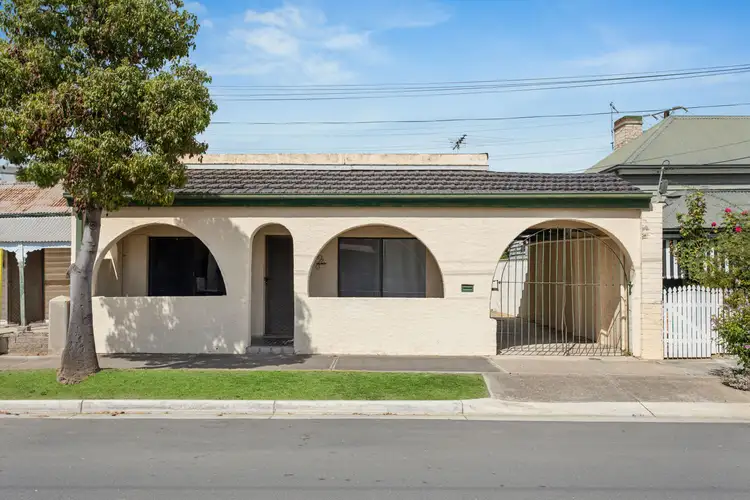 10 Castle Street, Glanville SA 5015