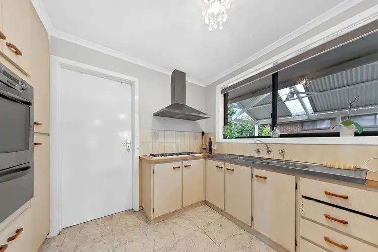 Fifth view of Homely house listing, 122 Redleap Avenue, Mill Park VIC 3082