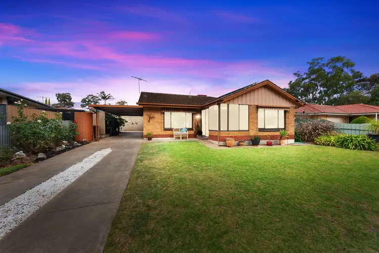 8 Balkara Road, Para Hills West SA 5096