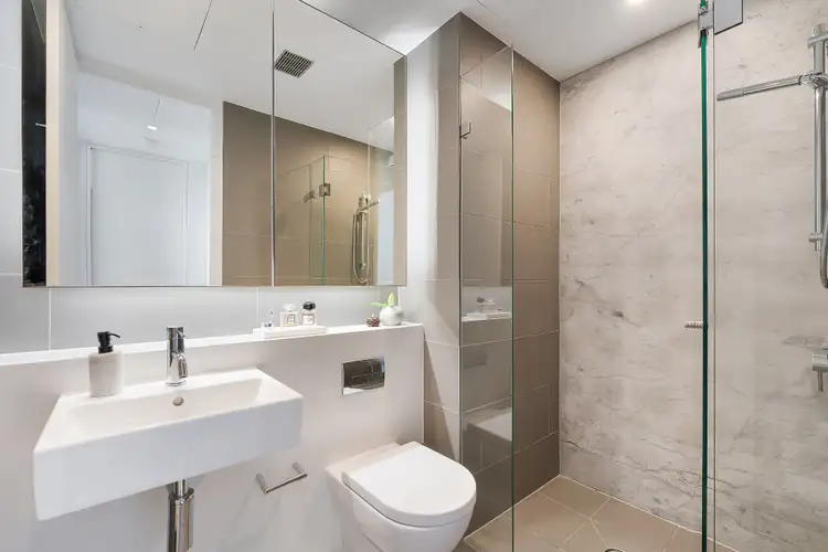 Sixth view of Homely apartment listing, 303/2 Neild Avenue, Darlinghurst NSW 2010