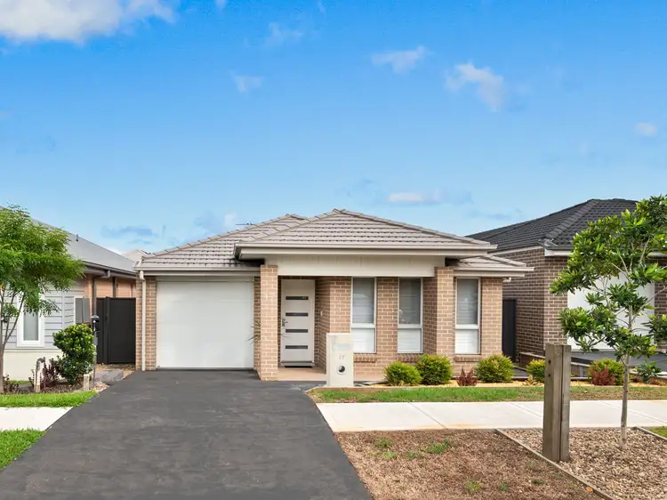 17 Cuthbert Street, Spring Farm NSW 2570