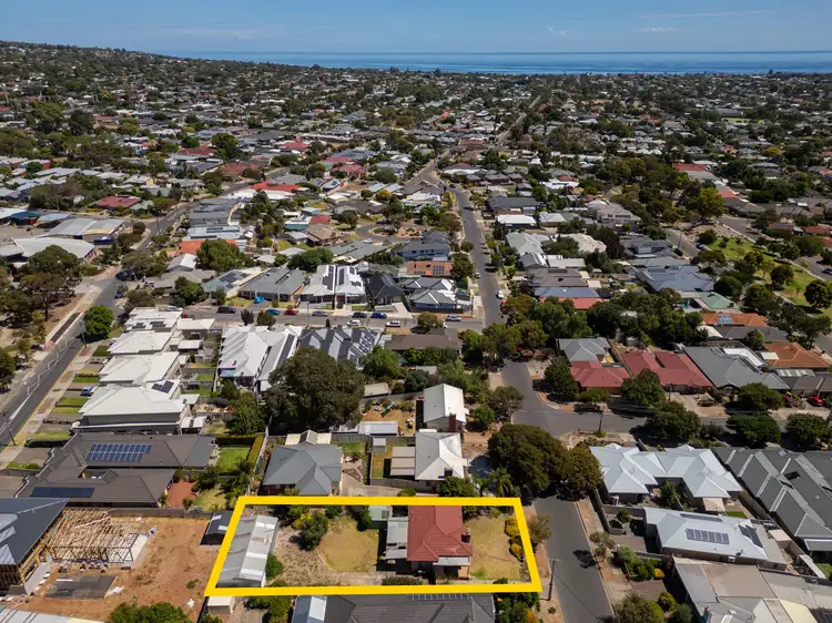 10 Russell Avenue, Seacombe Gardens SA 5047