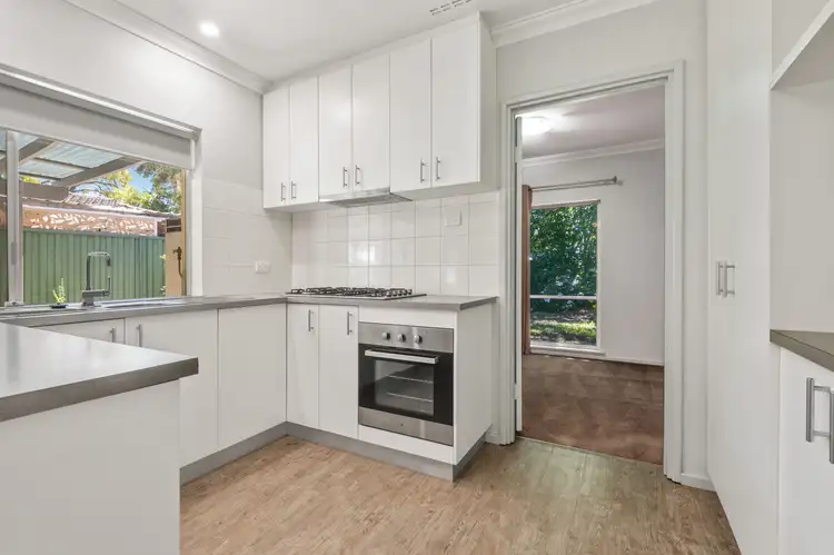 3 Regency Drive, Thornlie WA 6108