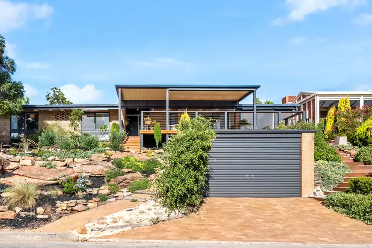 14 Mayflower Crescent, Hallett Cove SA 5158