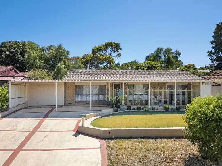 15 Lancing Court, Huntfield Heights SA 5163