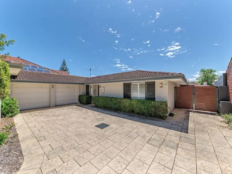 11 Hill View Road