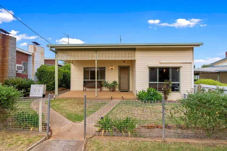 66 Cowabbie Street, Coolamon NSW 2701