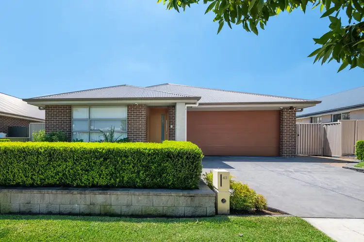 43 Easton Avenue, Spring Farm NSW 2570