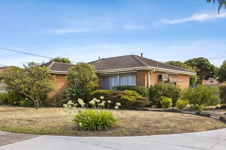 2 Derwent Court, Gladstone Park VIC 3043