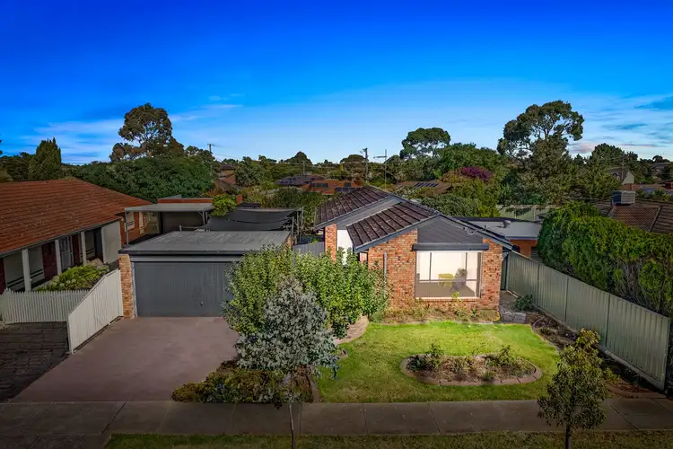 11 Lamb Grove, Hoppers Crossing VIC 3029