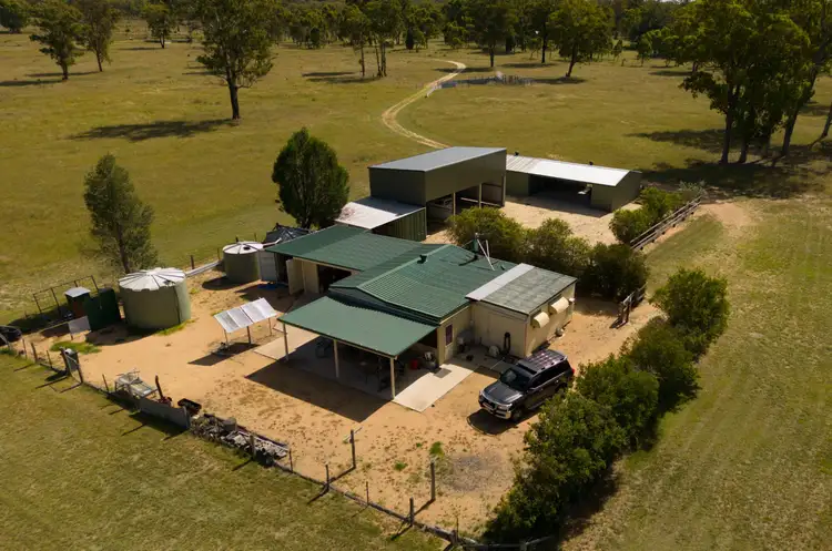 51 Dennison Park Road, Leyburn QLD 4365