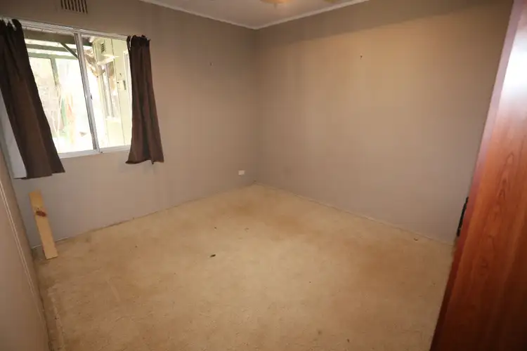Sixth view of Homely semi-detached listing, 5 Bluebush, Kambalda West WA 6442