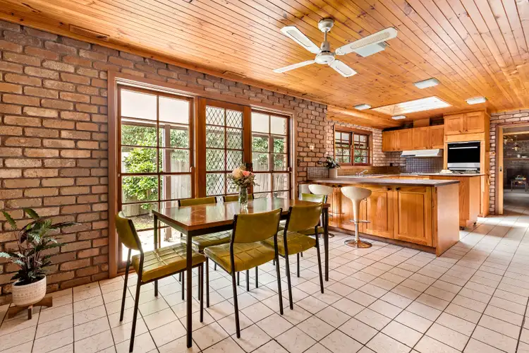 Fifth view of Homely house listing, 2 Hunter Court, Frankston VIC 3199
