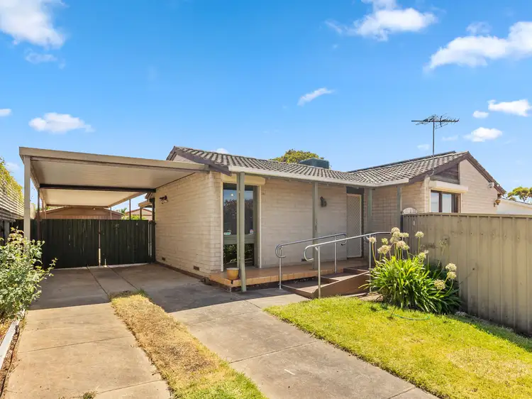 15 Orana Drive, Morphett Vale SA 5162