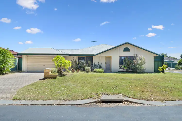 2 Bayonne Gardens, Port Kennedy WA 6172