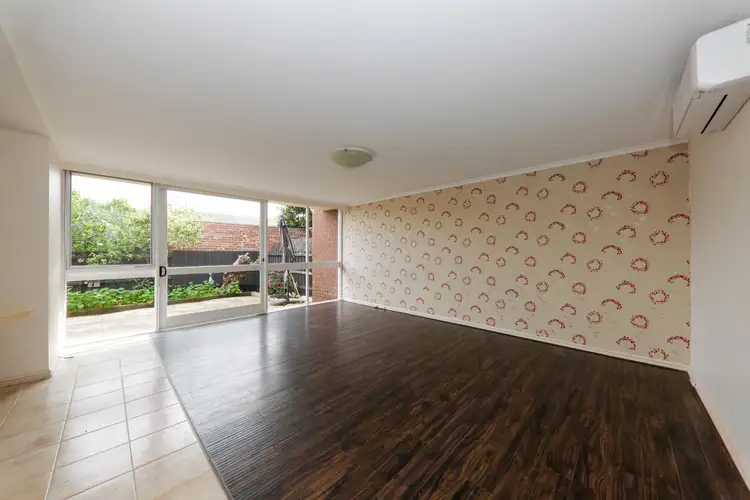 Second view of Homely unit listing, 2/7 Warrigal Road, Hughesdale VIC 3166