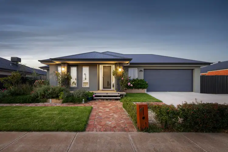 3 Liquidamber Drive, Romsey VIC 3434